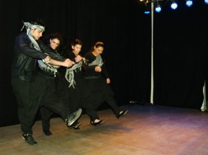 Zum Abschluss des Wettbewerbs tanzte Adel Hijazi und drei "Mittänzerinnen"